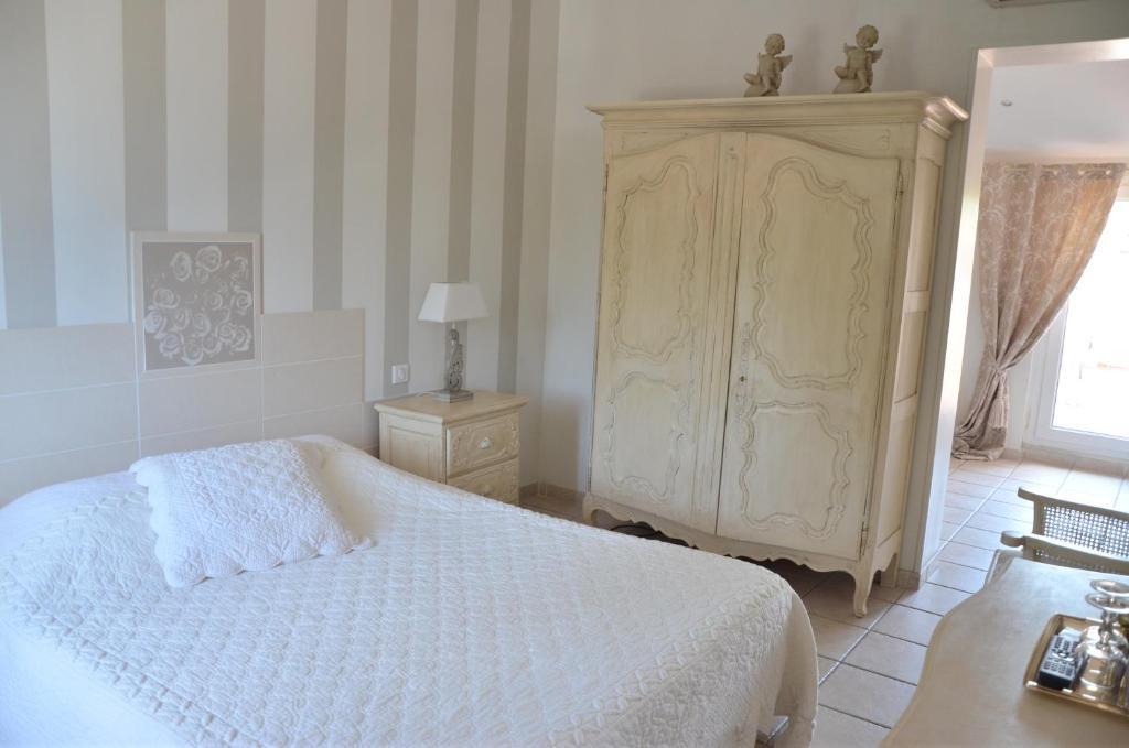 Hotel Villa Des Anges กรีโมด์ ห้อง รูปภาพ
