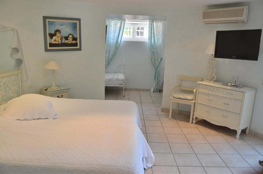 Hotel Villa Des Anges กรีโมด์ ห้อง รูปภาพ