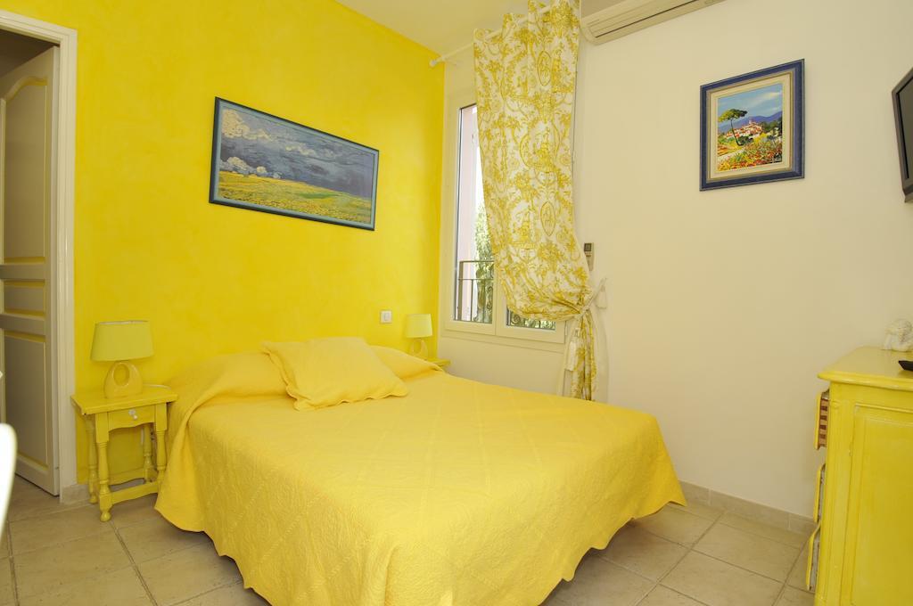 Hotel Villa Des Anges กรีโมด์ ห้อง รูปภาพ